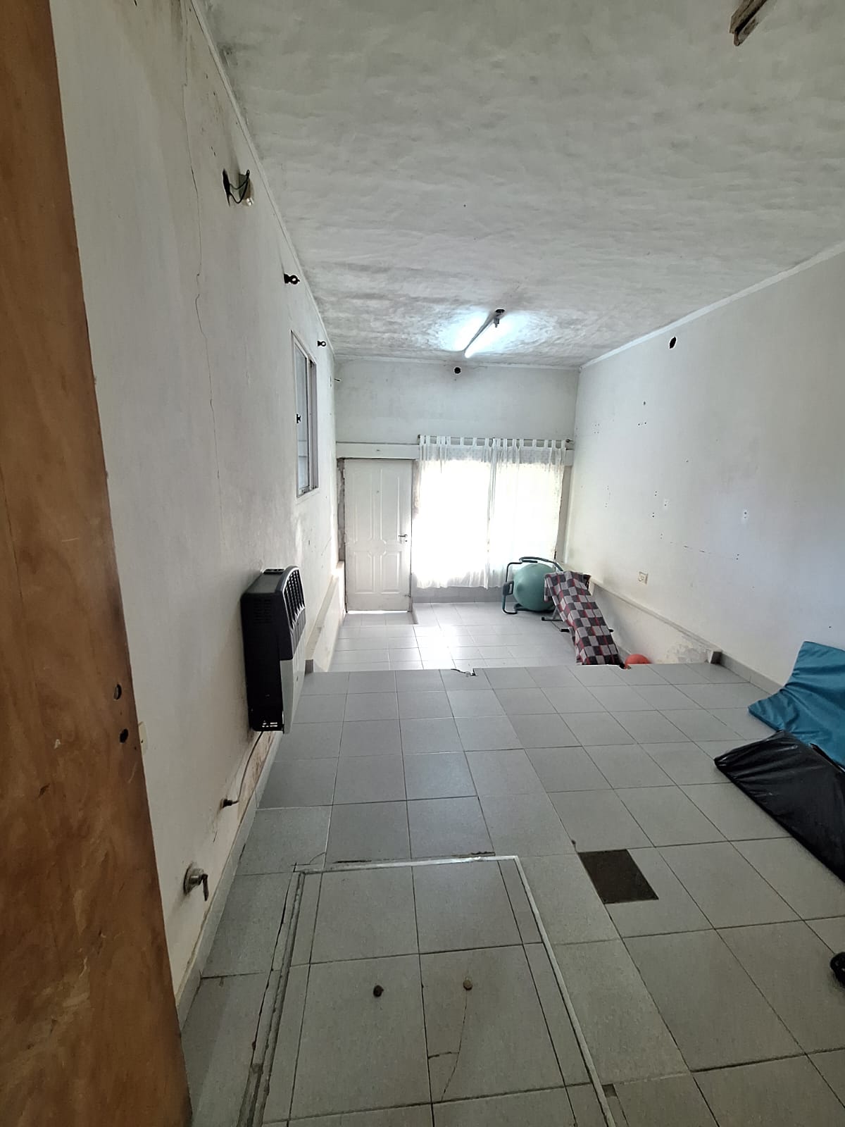 Imagen de la propiedad CASA A LA VENTA CON LOCAL INDEPENDIENTE - PARANA